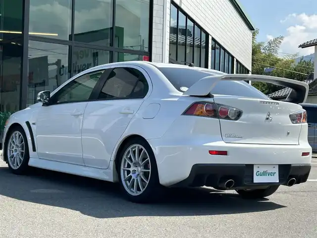 三菱 ランサー GSR エボリューションⅩ 愛媛県 2015(平27)年 14.2万km シルキーホワイト KENWOOD7型ナビ(AM/FM/フルセグTV)/RECARO製フルバケットシート/ENKEI製18インチ鋳造アルミホイール/ツインクラッチSST/パドルシフト/TEIN車高調/brembo製ブレーキキャリパー/ツイステッドウイングタイプ大型リヤスポイラー/本革巻3本スポークステアリングホイール/S-AWC/ドライブレコーダー/ASSURAレーダー探知機(AR-252GA) /BRIDGESTONEタイヤ空気圧モニタリングシステム/電格ミラー/ISOFIX/オートライト/現状サマー(純正AW)(245/40/R18)/YOKOHAMA ADVAN NEOVA AD09
