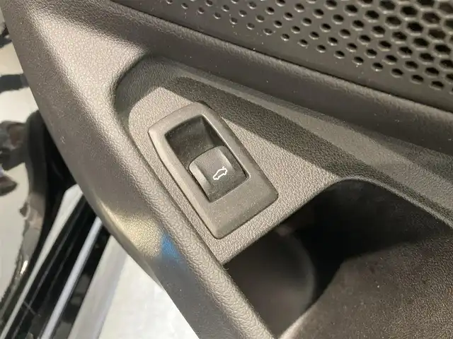 ＢＭＷ ３２０ｉ Mスポーツ 熊本県 2020(令2)年 3.4万km サファイアブラックP ハイラインパッケージ/コンフォートパッケージ/Mスポーツパッケージシート/フルレザーブラウンシート/シートヒーター/パワーシート/メモリーシート/純正HDDナビ/AppleCarPlay/Bluetooth/USB/ミュージックサーバー/360°カメラ/コーナーセンサー/パーキングアシスト/ワイヤレス充電/パワートランクドア/インテリジェントセーフティー/アダプティブクルーズコントロール/アンビエントライト（間接照明）/ETC2.0/前後ドライブレコーダー/【Mスポーツ / ブラックサファイア（475）】