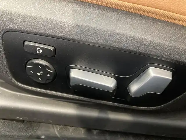 ＢＭＷ ３２０ｉ Mスポーツ 熊本県 2020(令2)年 3.4万km サファイアブラックP ハイラインパッケージ/コンフォートパッケージ/Mスポーツパッケージシート/フルレザーブラウンシート/シートヒーター/パワーシート/メモリーシート/純正HDDナビ/AppleCarPlay/Bluetooth/USB/ミュージックサーバー/360°カメラ/コーナーセンサー/パーキングアシスト/ワイヤレス充電/パワートランクドア/インテリジェントセーフティー/アダプティブクルーズコントロール/アンビエントライト（間接照明）/ETC2.0/前後ドライブレコーダー/【Mスポーツ / ブラックサファイア（475）】