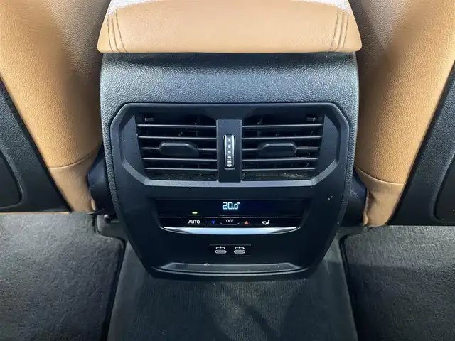 ＢＭＷ ３２０ｉ Mスポーツ 熊本県 2020(令2)年 3.4万km サファイアブラックP ハイラインパッケージ/コンフォートパッケージ/Mスポーツパッケージシート/フルレザーブラウンシート/シートヒーター/パワーシート/メモリーシート/純正HDDナビ/AppleCarPlay/Bluetooth/USB/ミュージックサーバー/360°カメラ/コーナーセンサー/パーキングアシスト/ワイヤレス充電/パワートランクドア/インテリジェントセーフティー/アダプティブクルーズコントロール/アンビエントライト（間接照明）/ETC2.0/前後ドライブレコーダー/【Mスポーツ / ブラックサファイア（475）】