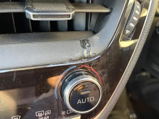 トヨタ カローラ スポーツ ハイブリッドG Z 大阪府 2018(平30)年 10.2万km アティチュードブラックマイカ (株)IDOMが運営する【じしゃロン東大阪店】の自社ローン専用車両になりますこちらは現金またはオートローンご利用時の価格です。自社ローンご希望の方は別途その旨お申付け下さい/ワンオーナー/トヨタセーフティセンス/純正ナビ/Bluetooth/CD/DVD/USB/フルセグTV/バックカメラ/LEDへッドライト/ビルトインETC/ドライブモードセレクト/インテリアイルミ/ブラインドスポットモニター/インテリジェントクリアランスソナー/リアクロストラフィックオートブレーキ/ドアミラーオート格納ミラー/レーンディパーチャーアラート/横滑り防止ステム/スマートキー/取説（車両・ナビ）＆保証書