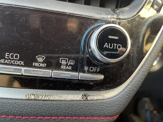 トヨタ カローラ スポーツ ハイブリッドG Z 大阪府 2018(平30)年 10.2万km アティチュードブラックマイカ (株)IDOMが運営する【じしゃロン東大阪店】の自社ローン専用車両になりますこちらは現金またはオートローンご利用時の価格です。自社ローンご希望の方は別途その旨お申付け下さい/ワンオーナー/トヨタセーフティセンス/純正ナビ/Bluetooth/CD/DVD/USB/フルセグTV/バックカメラ/LEDへッドライト/ビルトインETC/ドライブモードセレクト/インテリアイルミ/ブラインドスポットモニター/インテリジェントクリアランスソナー/リアクロストラフィックオートブレーキ/ドアミラーオート格納ミラー/レーンディパーチャーアラート/横滑り防止ステム/スマートキー/取説（車両・ナビ）＆保証書