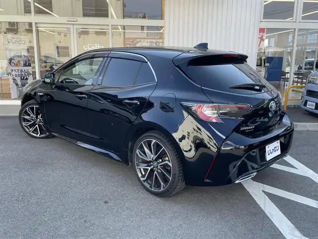 トヨタ カローラ スポーツ ハイブリッドG Z 大阪府 2018(平30)年 10.2万km アティチュードブラックマイカ (株)IDOMが運営する【じしゃロン東大阪店】の自社ローン専用車両になりますこちらは現金またはオートローンご利用時の価格です。自社ローンご希望の方は別途その旨お申付け下さい/ワンオーナー/トヨタセーフティセンス/純正ナビ/Bluetooth/CD/DVD/USB/フルセグTV/バックカメラ/LEDへッドライト/ビルトインETC/ドライブモードセレクト/インテリアイルミ/ブラインドスポットモニター/インテリジェントクリアランスソナー/リアクロストラフィックオートブレーキ/ドアミラーオート格納ミラー/レーンディパーチャーアラート/横滑り防止ステム/スマートキー/取説（車両・ナビ）＆保証書