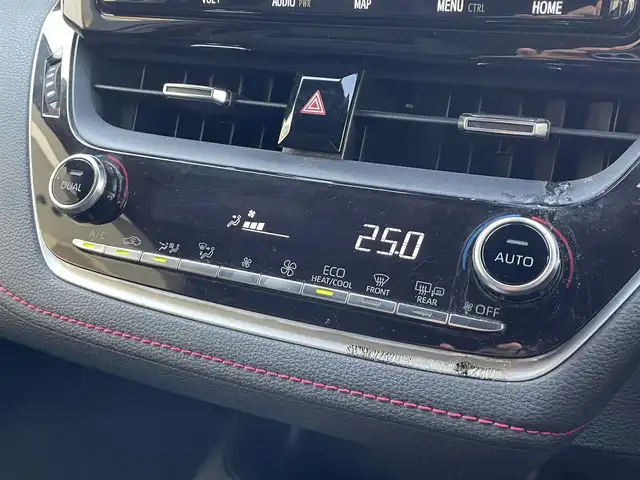 トヨタ カローラ スポーツ ハイブリッドG Z 大阪府 2018(平30)年 10.2万km アティチュードブラックマイカ (株)IDOMが運営する【じしゃロン東大阪店】の自社ローン専用車両になりますこちらは現金またはオートローンご利用時の価格です。自社ローンご希望の方は別途その旨お申付け下さい/ワンオーナー/トヨタセーフティセンス/純正ナビ/Bluetooth/CD/DVD/USB/フルセグTV/バックカメラ/LEDへッドライト/ビルトインETC/ドライブモードセレクト/インテリアイルミ/ブラインドスポットモニター/インテリジェントクリアランスソナー/リアクロストラフィックオートブレーキ/ドアミラーオート格納ミラー/レーンディパーチャーアラート/横滑り防止ステム/スマートキー/取説（車両・ナビ）＆保証書