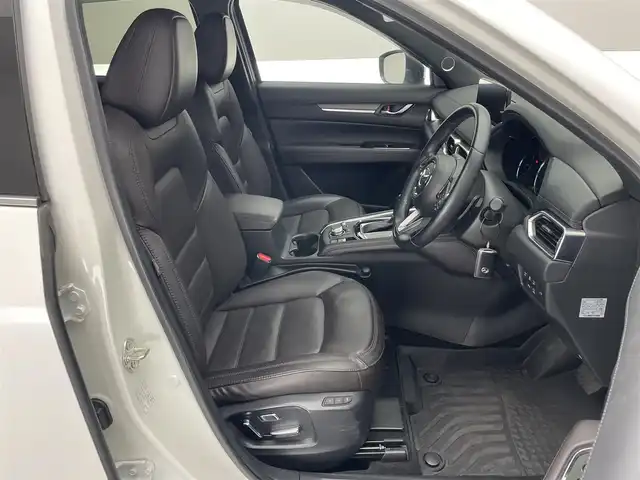 マツダ ＣＸ－５ XD エクスクルーシブモード 愛知県 2021(令3)年 2.4万km スノーフレイクホワイトパールマイカ 純正１０．２５型ナビ　ＢＯＳＥ　禁煙車　全方位カメラ　茶革シート　シートヒーター　ハンドルヒーター　純正前後ドラレコ　ＥＴＣ２．０　電動リアゲート　ＢＳＭ　ＨＵＤ　オートホールド　ＬＥＤオートライト　コーナーセンサー　アイドリングストップ　メモリシート