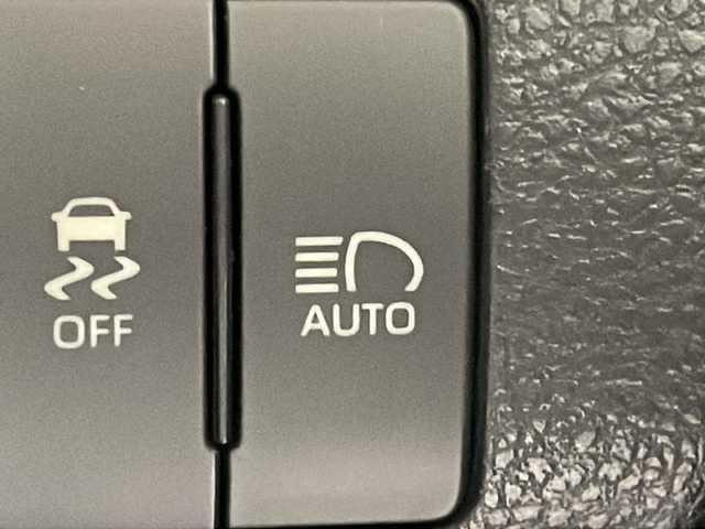 トヨタ ハリアー プログレス 広島県 2018(平30)年 6.4万km スパークリングブラックパールクリスタルシャイン 純正ＪＢＬ９型ナビ　/モデリスタエアロ　/パノラミックビューモニター　/電動リアゲート　/レーダークルーズコントロール　/パワーシート　/ＥＴＣ　/ドラレコ　/オートマチックハイビーム　/衝突被害軽減　/レーンキープ/純正18インチアルミホイール(235/55/R 18)/エアバック(運転席/助手席/サイド)/カーテンエアバック