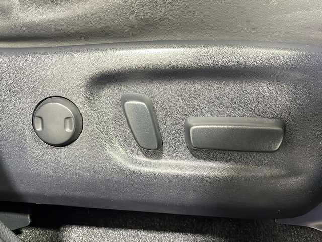 トヨタ ハリアー プログレス 広島県 2018(平30)年 6.4万km スパークリングブラックパールクリスタルシャイン 純正ＪＢＬ９型ナビ　/モデリスタエアロ　/パノラミックビューモニター　/電動リアゲート　/レーダークルーズコントロール　/パワーシート　/ＥＴＣ　/ドラレコ　/オートマチックハイビーム　/衝突被害軽減　/レーンキープ/純正18インチアルミホイール(235/55/R 18)/エアバック(運転席/助手席/サイド)/カーテンエアバック