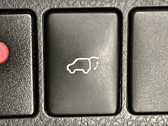 トヨタ ハリアー プログレス 広島県 2018(平30)年 6.4万km スパークリングブラックパールクリスタルシャイン 純正ＪＢＬ９型ナビ　/モデリスタエアロ　/パノラミックビューモニター　/電動リアゲート　/レーダークルーズコントロール　/パワーシート　/ＥＴＣ　/ドラレコ　/オートマチックハイビーム　/衝突被害軽減　/レーンキープ/純正18インチアルミホイール(235/55/R 18)/エアバック(運転席/助手席/サイド)/カーテンエアバック