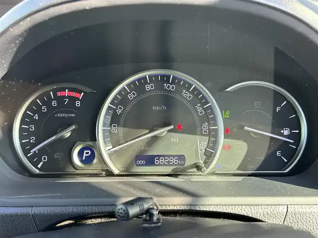 トヨタ エスクァイア Xi 和歌山県 2016(平28)年 6.9万km ホワイトパールクリスタルシャイン 福祉車両/社外ナビ/フルセグTV/バックカメラ/両側パワースライドドア/プリクラッシュセーフティー/クリアランスソナー/アイドリングストップ/リアサンシェード/純正アルミホイール/純正フロアマット/LEDヘッドライト/オートライト/オートマチックハイビーム