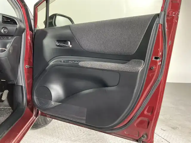 トヨタ シエンタ ファンベースG グランパー 沖縄県 2020(令2)年 3.8万km センシュアルレッドマイカ 県外仕入　/禁煙車/5人乗り/純正SDナビ/CD/DVD/SD/BT/ワンセグ/バックカメラ/ビルトインETC/トヨタセーフティセンス/プリクラッシュセーフティ/レーンキープアシスト/コーナーセンサー/横滑り防止装置/両側パワースライドドア/オートマチックハイビーム/HIDヘッドライト/純正フロアマット/プッシュスタート/スマートキー