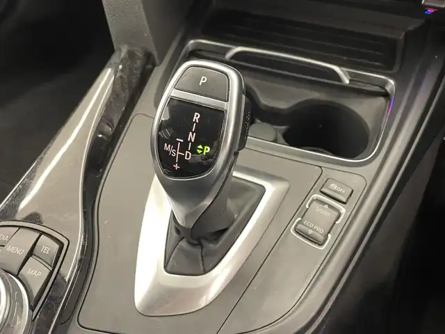 ＢＭＷ ３２０ｉ xDrive ツーリング Mスポーツ 岡山県 2016(平28)年 4.4万km アルピンホワイトⅢ BMW純正iDrive/Rカメラ/ACC/衝突警告/車線逸脱警告/車線変更警告/オートライト/オートワイパー/社外地デジ（フルセグ）/ダコタレザーシート/シートヒーター/Bluetooth/パドルシフト/ポプラウッドトリム/フォグライト/ｘDrive/HUD