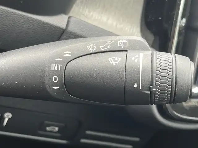 ボルボ ＸＣ４０ B4 AWD インスクリプション 静岡県 2020(令2)年 3万km クリスタルホワイトP ハーマンカードン　/キャメルレザー　/純正ナビ　/全方位カメラ　/ＣａｒＰｌａｙ　/フルセグＴＶ　/ＡＣＣ　/ＢＩＬＳ　/ＬＫＡ　/置くだけ充電　/純正ＬＥＤヘッドライト　/純正１９インチＡＷ　/前後ドラレコ　/ＥＴＣ