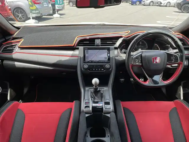 ホンダ シビック タイプR 長野県 2018(平30)年 6.1万km 白 社外ナビ（FM/AM、CD、DVD、BT、USB）/バックカメラ/フルセグテレビ/クルーズコントロール追従無/ビルトインETC/横滑り防止装置/アイドリングストップ/純正フロアマット/純正２０AW/ダブルエアバック/カーテンエアバック/LEDオートライト/ワンオーナー/保証書、取扱説明書/スマートキー