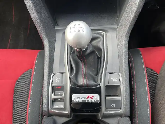 ホンダ シビック タイプR 長野県 2018(平30)年 6.1万km 白 社外ナビ（FM/AM、CD、DVD、BT、USB）/バックカメラ/フルセグテレビ/クルーズコントロール追従無/ビルトインETC/横滑り防止装置/アイドリングストップ/純正フロアマット/純正２０AW/ダブルエアバック/カーテンエアバック/LEDオートライト/ワンオーナー/保証書、取扱説明書/スマートキー