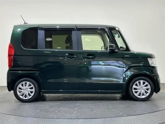ホンダ Ｎ ＢＯＸ L 愛媛県 2023(令5)年 2.9万km ブリティッシュグリーンP ・９型ナビ/（フルセグＴＶ・ＢＴ・ＣＤ・ＤＶＤ・ＦＭ・ＡＭ・ＳＤ・ａｐｐｌｅ　ｃａｒｐｌａｙ・ａｎｄｒｏｉｄ　ａｕｔｏ・ＵＳＢ）/・バックカメラ　/・１１．６型後席モニター　/・ＥＴＣ　/・前後ドラレコ　/・レーダークルーズコントロール/・片側パワースライドドア/・衝突軽減ブレーキ/・レーンキープアシスト/・DN席シートヒーター/・スペアキー
