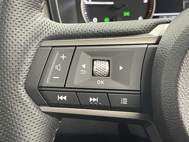 三菱 トライトン GSR 茨城県 2024(令6)年 0.1万km ダイヤモンドブラックマイカ 純正9型ナビ/全方位カメラ/衝突被害軽減ブレーキ/車線逸脱抑制装置/レーダークルーズコントロール/オートマチックハイビーム/クリアランスソナー/BSW/シートヒーター/ステアリングヒーター/純正18インチAW/LEDヘッドライト/スマートキー