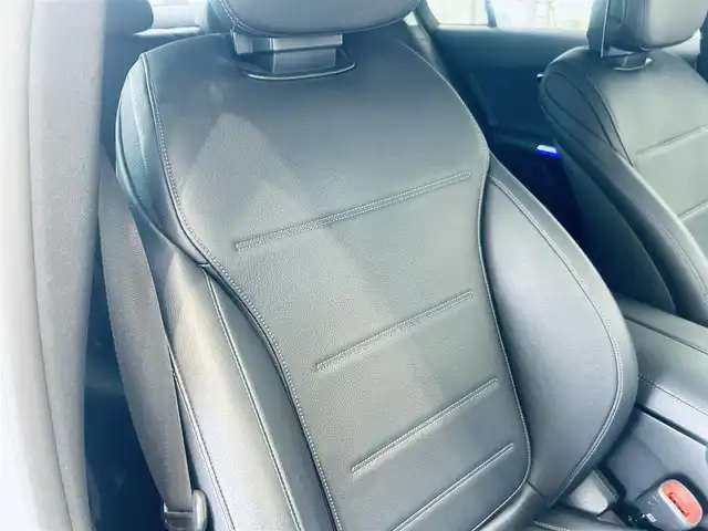 メルセデス・ベンツ Ｃ２００ アバンギャルド 大阪府 2022(令4)年 3万km ポーラホワイト レザーエクスクルーシブP/ベーシックP/レーダーセーフティP/HUD/黒革/メモリ付きパワーシート/シートヒーター/純正ナビ/TV/360度カメラ/ACC/ブラインドスポット/純正17インチAW/LEDヘッドライト/アンビエントライト/電動リアゲート