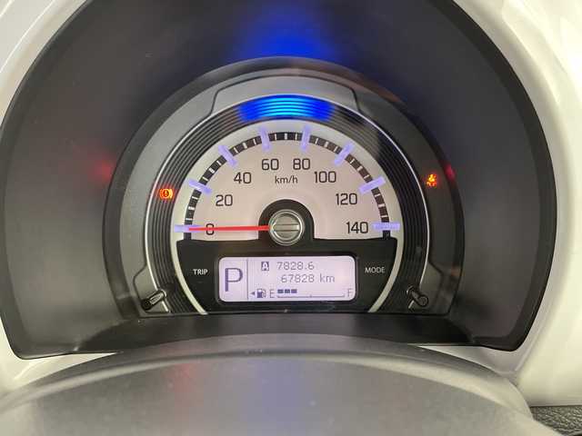 スズキ ハスラー X 新潟県 2015(平27)年 6.8万km フェニックスレッドパール/ブルーイッシュブラックパール 純正ディーラーＯＰナビ/ワンセグＴＶ/Bluetooth/バックカメラ/ETC/衝突軽減ブレーキ/Ｄ席シートヒーター/アイドリングストップ/プッシュスタート/オートライト/HIDヘッドライト/フォグランプ/ベンチシート