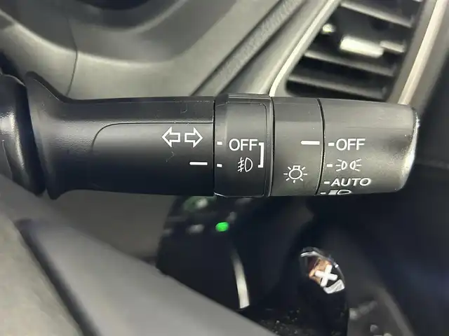 ホンダ ヴェゼル ハイブリッド Z ホンダセンシング 佐賀県 2019(令1)年 4.4万km ルーセブラックM ワンオーナー/アルパイン8インチナビ/＜CD/DVD/Bluetooth/HDMI/フルセグTV＞/アルパインドライブレコーダー/バックカメラ/ハーフレザーシート/前席シートヒーター /パドルシフト/ルーフレール/寒冷地仕様/純正17インチアルミホイール/ホンダセンシング/CMBS/ACC/先行車発進告知/レーンキープアシスト/リアクティブフォースペダル