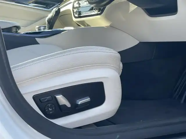 ＢＭＷ ５２３ｄ Mスポーツ ハイライン 静岡県 2018(平30)年 4.3万km アルピンホワイトⅢ インテリジェントセーフティ /衝突軽減ブレーキACC/車線逸脱警告ブラインドスポットモニター/ステアリンプアシスト/イノベーションパッケージ/HiLineパッケージ　ホワイトレザーシート シートヒーター /メモリーパワーシート/ヘッドアップディスプレイ/IDriveHDDナビフルセグTV Bluetooth/全方位カメラ/パワートランクリッド/コンフォートアクセス/アンビエントライト /ミラー一体型DSRCETC/フィルム施工/GPSレーダー