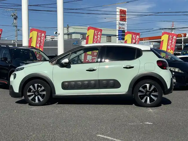シトロエン シトロエン Ｃ３ インスパイアード by ジャパンコレクション 愛知県 2021(令3)年 2万km アーモンドグリーン /禁煙/正規ディーラー車/ディーラー整備記録簿R6//純正ディスプレイオーディオ/USB/CarPlay/バックカメラ//ドライブレコーダー//ハーフレザーシート//ステアリングスイッチ//オートライト/オートハイビーム/フォグ//電動格納ミラー//アクティブセーフティブレーキ/クルーズコントロール//BSM//トノカバー//新車時保証書//取扱説明書//スペアスマートキー