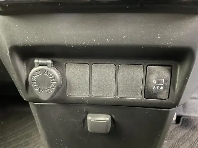 トヨタ タンク カスタムG 埼玉県 2020(令2)年 3.1万km パールホワイトⅢ モデリスタエアロ　/純正９インチナビ　/パノラミックビューモニター　/ビルトインＥＴＣ　/前後ドライブレコーダー　/クルーズコントロール　/社外アルミホイール　/オートハイビーム　/ＬＥＤヘッドライト　/地デジTV