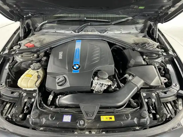 ＢＭＷ アクティブハイブリッド 3 Mスポーツ 佐賀県 2015(平27)年 12.3万km サファイアブラックP 純正ナビ/フルセグTV/FM/AM/CD/DVD/バックカメラ/クルーズコントロール/パドルシフト/レーンキープアシスト/AAC/ETC/レザーシート/シートヒーター