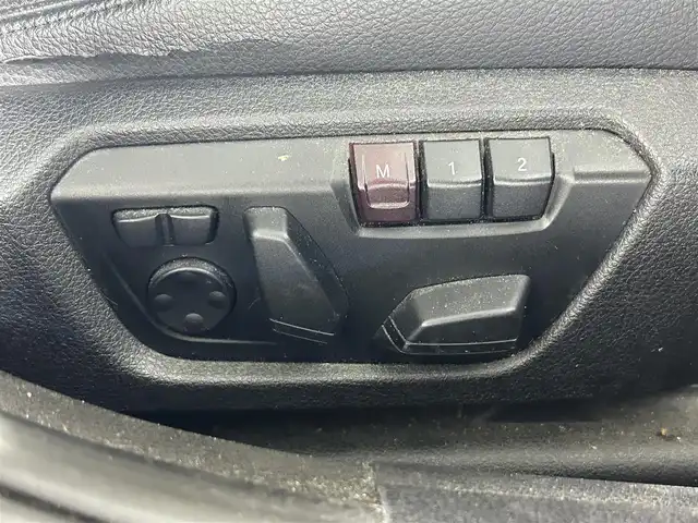 ＢＭＷ アクティブハイブリッド 3 Mスポーツ 佐賀県 2015(平27)年 12.3万km サファイアブラックP 純正ナビ/フルセグTV/FM/AM/CD/DVD/バックカメラ/クルーズコントロール/パドルシフト/レーンキープアシスト/AAC/ETC/レザーシート/シートヒーター