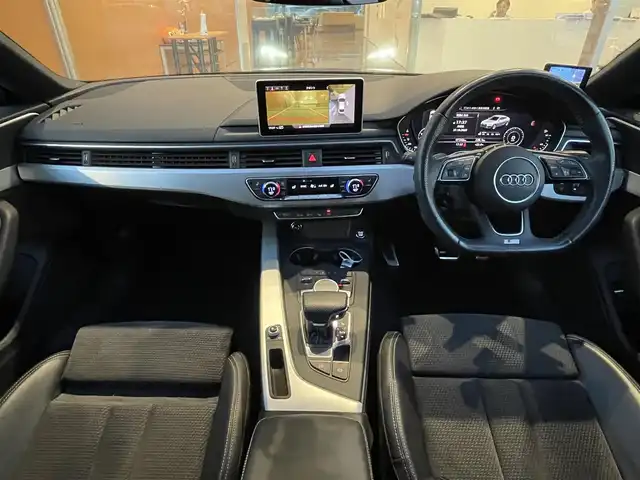 アウディ Ａ５ SB 40TFSIスポーツ 鹿児島県 2019(令1)年 6.8万km デイトナグレーパールエフェクト 禁煙車/純正ナビ/Bluetooth/マトリクスLEDヘッドランプ/アダプティブクルーズコントロール/前席シートヒーター/運転席メモリー付き/ドライブレコーダー/ハーフレザーシート/パノラマサンルーフ/純正19インチアルミホイール/パノラミックビューモニター