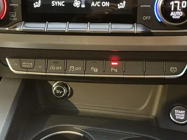 アウディ Ａ５ SB 40TFSIスポーツ 鹿児島県 2019(令1)年 6.8万km デイトナグレーパールエフェクト 禁煙車/純正ナビ/Bluetooth/マトリクスLEDヘッドランプ/アダプティブクルーズコントロール/前席シートヒーター/運転席メモリー付き/ドライブレコーダー/ハーフレザーシート/パノラマサンルーフ/純正19インチアルミホイール/パノラミックビューモニター