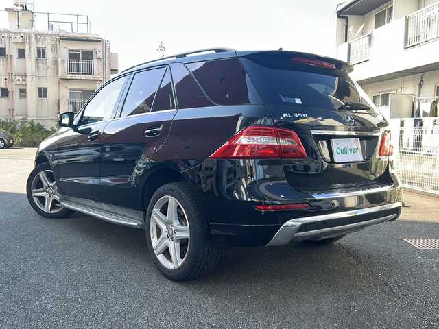 メルセデス・ベンツ ＭＬ３５０ ブルーテック 4マチック 宮崎県 2014(平26)年 12.9万km オブシディアンブラック メモリナビ（フルセグ/BT）/全方位カメラ/レーダークルーズコントロール/BSM/サンルーフ/プッシュスタート/電動リアゲート/パワーシート（D/N席）/シートヒーター全席/ダウンヒルアシストコントロール/車高調整オフロードモード/純正アルミホイール/純正ETC/オートライト