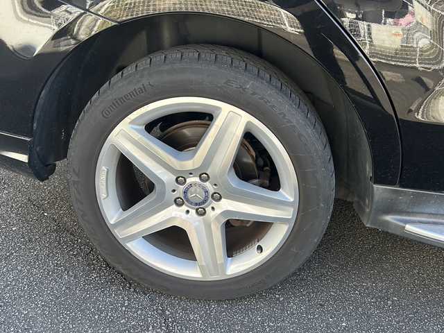 メルセデス・ベンツ ＭＬ３５０ ブルーテック 4マチック 宮崎県 2014(平26)年 12.9万km オブシディアンブラック メモリナビ（フルセグ/BT）/全方位カメラ/レーダークルーズコントロール/BSM/サンルーフ/プッシュスタート/電動リアゲート/パワーシート（D/N席）/シートヒーター全席/ダウンヒルアシストコントロール/車高調整オフロードモード/純正アルミホイール/純正ETC/オートライト