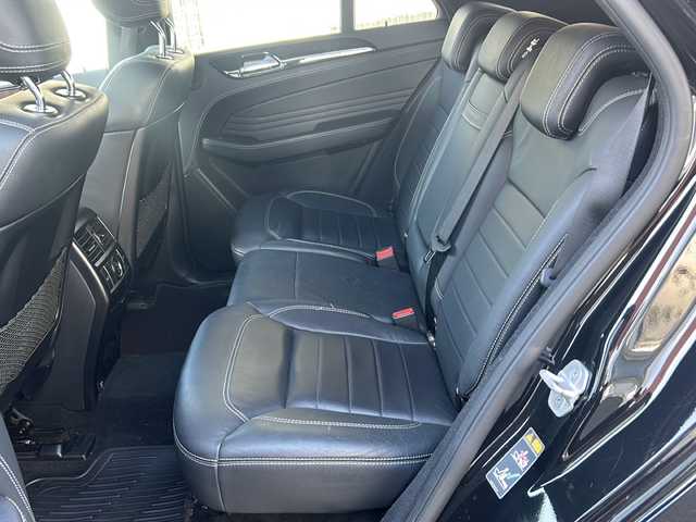 メルセデス・ベンツ ＭＬ３５０ ブルーテック 4マチック 宮崎県 2014(平26)年 12.9万km オブシディアンブラック メモリナビ（フルセグ/BT）/全方位カメラ/レーダークルーズコントロール/BSM/サンルーフ/プッシュスタート/電動リアゲート/パワーシート（D/N席）/シートヒーター全席/ダウンヒルアシストコントロール/車高調整オフロードモード/純正アルミホイール/純正ETC/オートライト