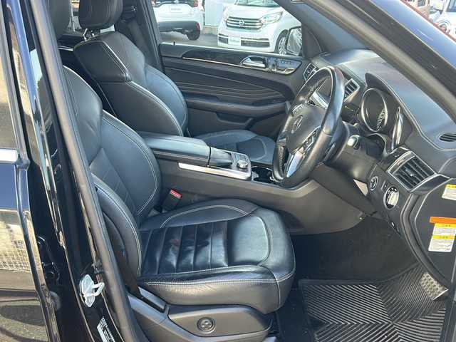 メルセデス・ベンツ ＭＬ３５０ ブルーテック 4マチック 宮崎県 2014(平26)年 12.9万km オブシディアンブラック メモリナビ（フルセグ/BT）/全方位カメラ/レーダークルーズコントロール/BSM/サンルーフ/プッシュスタート/電動リアゲート/パワーシート（D/N席）/シートヒーター全席/ダウンヒルアシストコントロール/車高調整オフロードモード/純正アルミホイール/純正ETC/オートライト