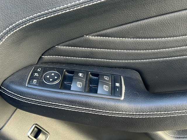 メルセデス・ベンツ ＭＬ３５０ ブルーテック 4マチック 宮崎県 2014(平26)年 12.9万km オブシディアンブラック メモリナビ（フルセグ/BT）/全方位カメラ/レーダークルーズコントロール/BSM/サンルーフ/プッシュスタート/電動リアゲート/パワーシート（D/N席）/シートヒーター全席/ダウンヒルアシストコントロール/車高調整オフロードモード/純正アルミホイール/純正ETC/オートライト