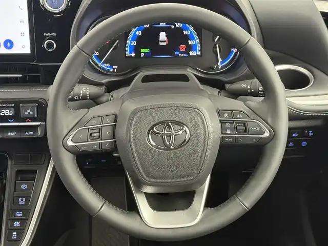 トヨタ ノア ハイブリッド S－Z 愛知県 2022(令4)年 0.8万km スパークリングブラックパールクリスタルシャイン 純正10.5インチディスプレイオーディオ/バックカメラ/フルセグTV/トヨタセーフティセンス/衝突被害軽減システム/レーダークルーズコントロール/ブラインドスポットモニター/横滑り防止装置/コーナーセンサー/レーンキープアシスト/オートライト/オートマチックハイビーム/LEDヘッドライト/LEDフォグライト/両側パワースライドドア/電動リアゲート/ヘッドアップディスプレイ/シートヒーター/ステアリングヒーター/ドライブレコーダー/ETC2.0/純正アルミホイール/社外フロアマット/プッシュスタート/スマートキー