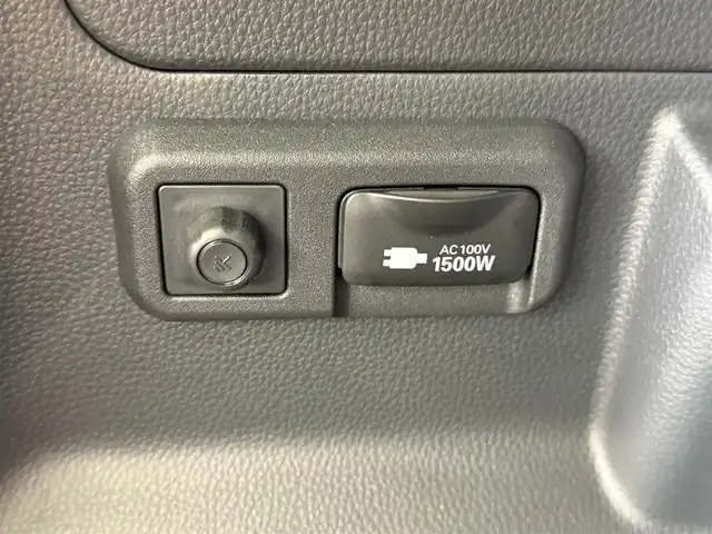 トヨタ ノア ハイブリッド S－Z 愛知県 2022(令4)年 0.8万km スパークリングブラックパールクリスタルシャイン 純正10.5インチディスプレイオーディオ/バックカメラ/フルセグTV/トヨタセーフティセンス/衝突被害軽減システム/レーダークルーズコントロール/ブラインドスポットモニター/横滑り防止装置/コーナーセンサー/レーンキープアシスト/オートライト/オートマチックハイビーム/LEDヘッドライト/LEDフォグライト/両側パワースライドドア/電動リアゲート/ヘッドアップディスプレイ/シートヒーター/ステアリングヒーター/ドライブレコーダー/ETC2.0/純正アルミホイール/社外フロアマット/プッシュスタート/スマートキー