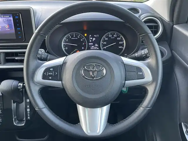 トヨタ ピクシスジョイ C G SAⅢ プライムコレ 宮崎県 2018(平30)年 6.6万km パールホワイトⅢ ケンウッドナビ/・フルセグTV・DVD・CD・Bluetooth/バックカメラ/ドライブレコーダー/スマートアシスト3/・衝突被害軽減ブレーキ/・車線逸脱警報/・誤発進抑制/・先行車発進お知らせ機能/・オートハイビーム/LEDヘッドランプ/オートライト/オートエアコン/革巻きステアリング/ステアリングスイッチ/ブラック合皮シート/D/N席シートヒーター/純正15インチアルミホイール/スマートキー/プッシュエンジンスタート/禁煙車