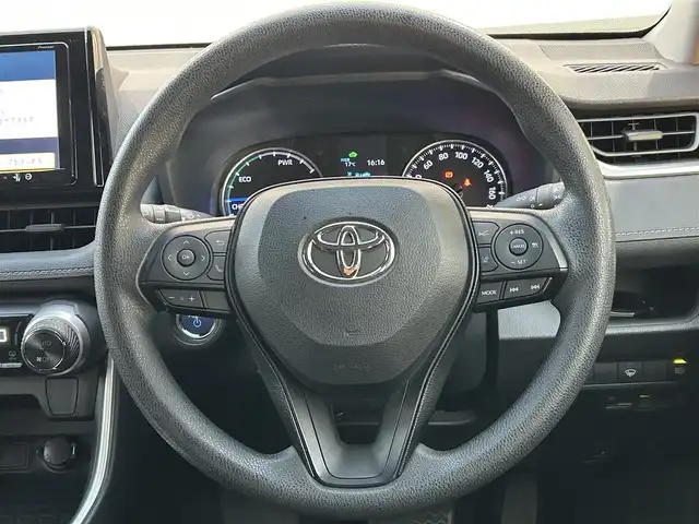 トヨタ ＲＡＶ４ ハイブリットX 埼玉県 2020(令2)年 5.9万km ホワイトパールクリスタルシャイン 登録時58827km/ワンオーナー/4WD/社外メモリナビ（BT/AM/FM/フルセグTV）/衝突軽減ブレーキ/レーダークルーズコントロール/レーンキープアシスト/純正LEDヘッドライト/純正17インチAW/純正フロアマット/純正ドアバイザー/オートマチックハイビーム/ビルトインETC/ドラレコ前後/ルーフレール/ステアリングスイッチ/Pスタート/スマートキー/スペアキー1本/保証書/車両取扱説明書