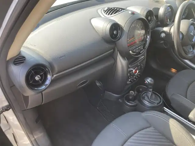 ＭＩＮＩ ミニ クロスオーバー クーパー S D 熊本県 2016(平28)年 7.2万km ライトホワイト ・キーレス/・ポータブルナビ/・純正CD・AUX/・ETC/・HIDヘッドランプ/・LEDフォグランプ/・純正マット