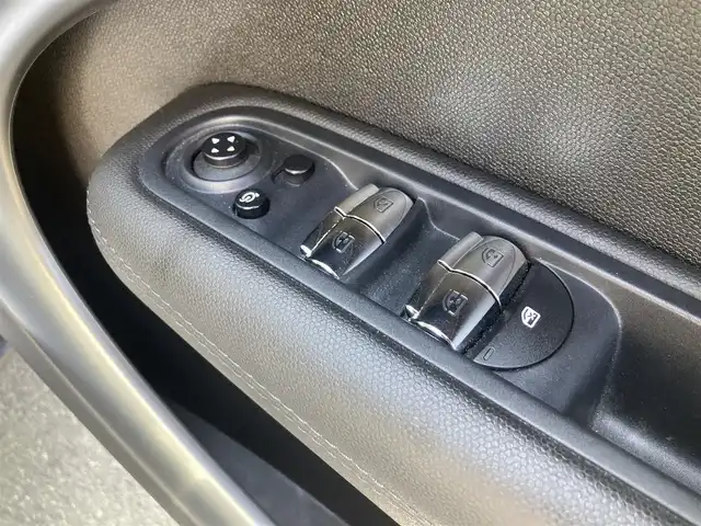 ＭＩＮＩ ミニ クロスオーバー クーパー S D 熊本県 2016(平28)年 7.2万km ライトホワイト ・キーレス/・ポータブルナビ/・純正CD・AUX/・ETC/・HIDヘッドランプ/・LEDフォグランプ/・純正マット