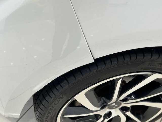 ＤＳオートモビル ＤＳ３ カブリオ シック 埼玉県 2015(平27)年 2.9万km パール サンルーフ　/HDDナビ/　　CD/DVD/BT/フルセグ　/バックカメラ　/クルーズコントロール　/HIDオートライト　/純正17インチアルミホイール　/ETC