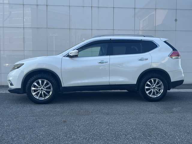 日産 エクストレイル 20Xt エマージェンシーブレーキ 埼玉県 2015(平27)年 8.4万km ブリリアントホワイトパール (株)IDOMが運営する【じしゃロン熊谷店】の自社ローン専用車両になりますこちらは現金またはオートローンご利用時の価格です。自社ローンご希望の方は別途その旨お申付け下さい/4WD/純正SDナビ/アラウンドビューモニター/エマージェンシーブレーキ/LDW/パーキングアシスト/ブラインドスポットモニター/クルーズコントロール/コーナーセンサー/スマートルームミラー/シートヒーター/カプロンレザー/ビルトインETC/アイドリングストップ/プッシュスタート/スマートキー/ドライブレコーダー/HIDヘッドライト/フォグライト/ルーフレール/社外AW