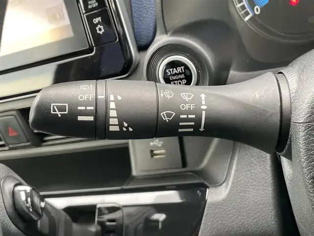 日産 デイズ ハイウェイスターG ターボ 香川県 2020(令2)年 6.9万km ブラック 登録時走行距離：68616km/ディーラー純正9型ナビ/　CD DVD BT フルセグTV/全方位カメラ/エマージェンシーブレーキ/レーンキープアシスト/クリアランスソナー/横滑り防止装置/アイドリングストップ/ETC/純正前後ドライブレコーダー/LEDヘッドライト/オートライト/フォグランプ/電動格納ウィンカーミラー/ステアリングリモコン/プッシュスタート/スマートキー/スペアキー