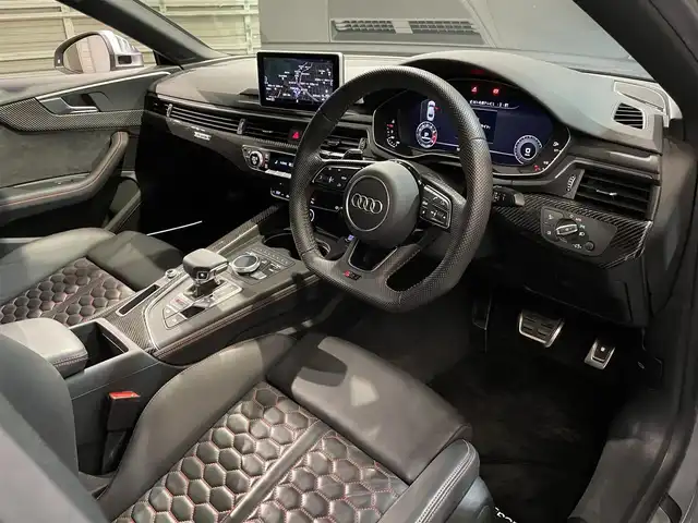 アウディ ＲＳ５ スポーツバック 道央・札幌 2019(令1)年 3.6万km グレー アシスタンスパッケージ/・パークアシスト/・サラウンドビューカメラ/RSスポーツエグゾーストシステム/マトリクスLEDヘッドライト/Sスポーツシート(フロント)/ファインナッパレザー/電動調整機能(フロント)/シートヒーター(全席)/MMIナビゲーション/バーチャルコックピット/TVチューナー/Bang&Olufsen3Dアドバンストサウンドシステム/マルチカラーアンビエントライティング/オートマチックテールゲート/ドライブセレクト/レッドキャリパー/アダプティブクルーズコントロール/アウディアクティブレーンアシスト/アウディサイドアシスト/アウディパーキングシステム/アウディプレセンスベーシック/アウディプレセンスリヤ/アウディプレセンスシティ/パドルシフト/プッシュスタート/スマートキー/スペアキー/ETC2.0
