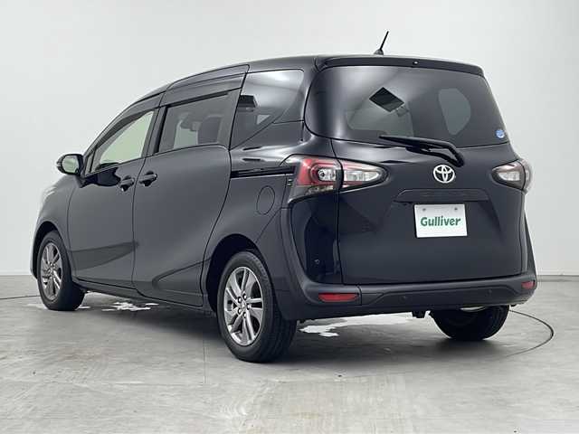 トヨタ シエンタ ファンベースG セーフティED 三重県 2020(令2)年 1.2万km ブラックマイカ 禁煙車/純正９インチナビ/・Ｂｌｕｅｔｏｏｔｈ・フルセグ・CD・USB/トヨタセーフティセンス/・プリクラッシュセーフティシステム/・レーンディパーチャーアラート/・クリアランスソナー/パノラミックビューモニター/デジタルインナーミラー/前方ドラレコ/前後コーナーセンサー/前席シートヒーター/ステアリングヒーター/LEDヘッドライト
