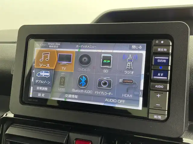 ダイハツ タント カスタム X 群馬県 2023(令5)年 2万km シャイニングホワイトパール 社外７インチナビ　バックカメラ　プリクラッシュセーフティ　レーンキープアシスト　オートマチックハイビーム　シートヒーター　両側パワースライドドア　ドライブレコーダー　コーナーセンサー　純正アルミ　禁煙