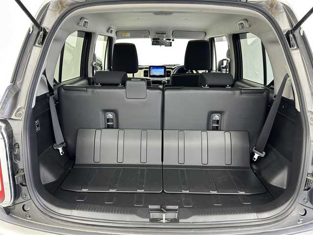 スズキ クロスビー HYBRID MZ 福井県 2018(平30)年 5.6万km ミネラルグレーメタリック 3トーンコーディネート 純正８インチナビ（CN-RZ843)/CD/DVD/フルセグTV/Bluetooth/USB/SD/AM/FM/全方位モニター/スズキセーフティーサポート/・デュアルカメラブレーキサポート/・誤発進抑制機能/・後退時ブレーキサポート/・後方誤発進抑制機能/・リヤパーキングセンサー/・車線維持支援機能/・車線逸脱警報機能/・ふらつき警報機能/・先行車発進お知らせ機能/クルーズコントロール/シートヒーター /プッシュスタート /スペアキー/革巻きステアリング/ステアリングリモコン/ステアリングチルド機構/パドルシフト/ウィンカー/電動格納式ミラー/ミラーヒーター/オートライト /LED/LEDフォグランプ/リアワイパー