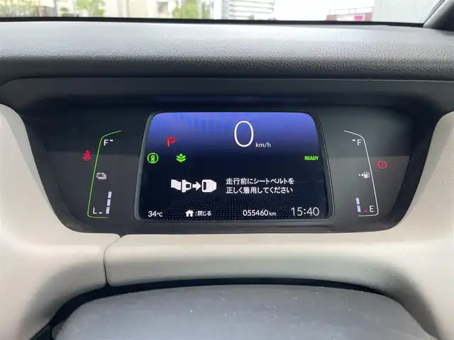 ホンダ フィット e:HEVホーム 岡山県 2020(令2)年 5.6万km プラチナホワイトパール 登録時走行距離55460キロ/純正8インチインターナビ/AM/FM/Bluetooth/TV/SD/CD/DVD/ホンダセンシング/・衝突軽減ブレーキ/・車線逸脱警報/・オートマチックハイビーム/アダプティブクルーズコントロール/コーナーセンサー/アイドリングストップ/バックカメラ/純正16インチAW/純正フロアマット/前ドライブレコーダー/ハーフレザーシート/プッシュスタート/スマートキー/ETC