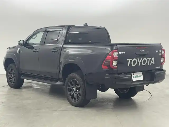 トヨタ ハイラックス Z GRスポーツ 福岡県 2022(令4)年 2.6万km アティチュードブラックマイカ 純正ＤＡナビ　/全方位カメラ　/ＥＴＣ　/ベッドライナー　/トノカバー　/リフトアップ　/レーダークルコン　/コーナーセンサー　/衝突軽減ブレーキ　/レーンキープ　/ヒルディセントコントロール　/パドルシフト　/ハーフレザー　/パワーシート　/ＬＥＤ